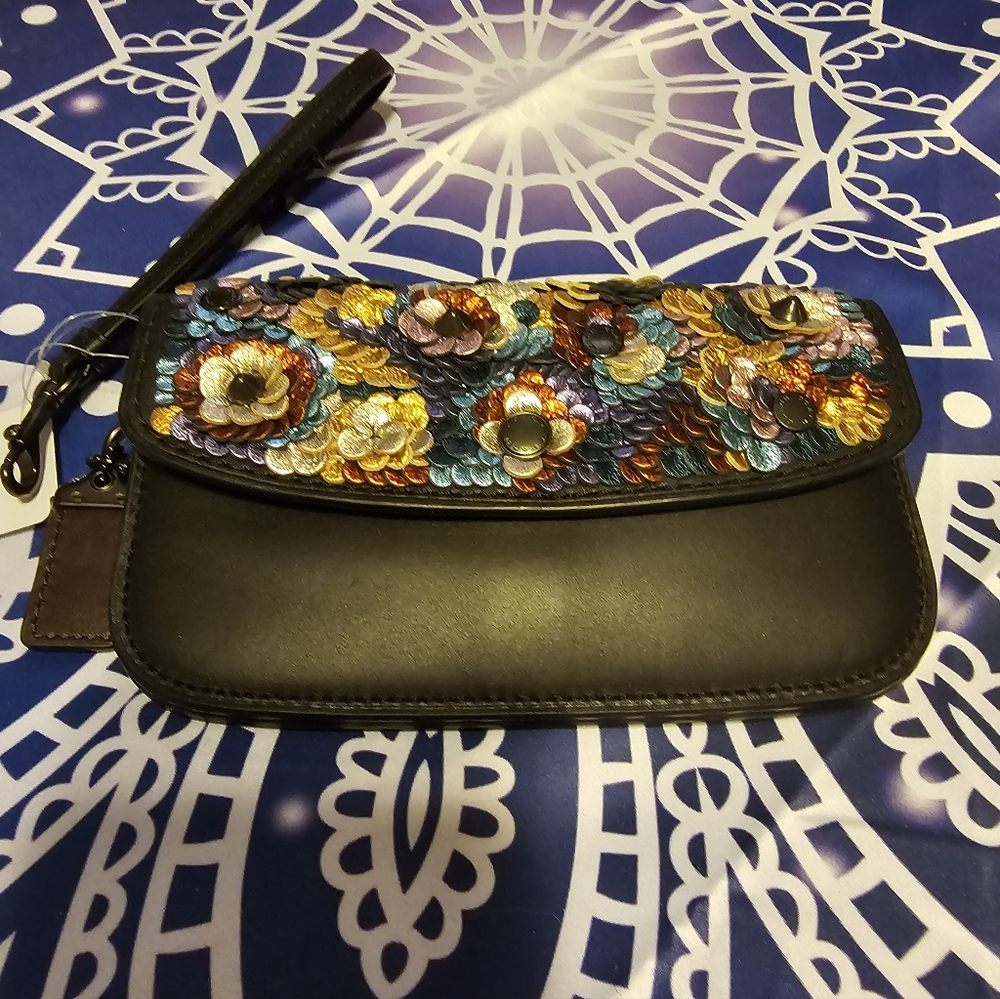 Coach Sequin 1941 Clutch 31833 NWT